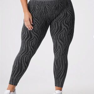 NVGTN Gray High-Waisted Leggings with Zebra Print